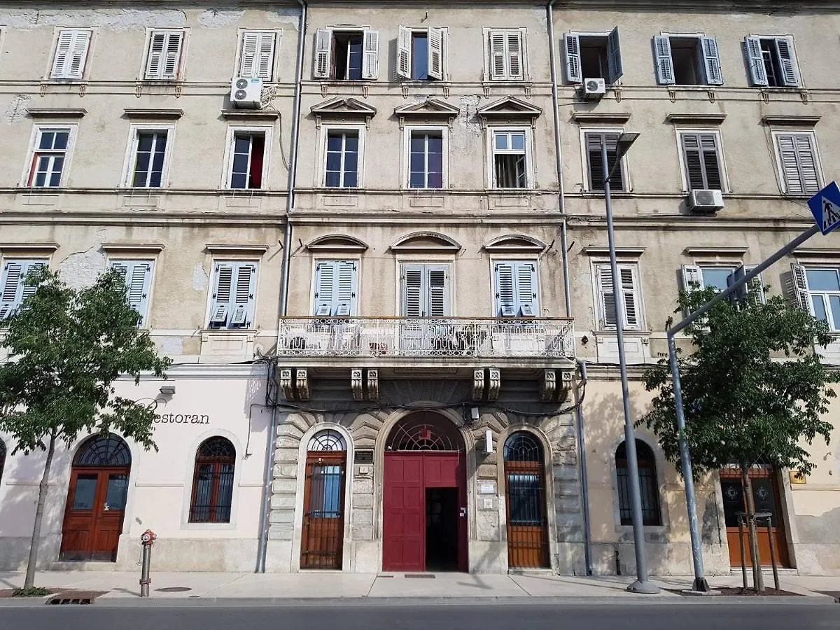Apartments With Wifi Pula - 12944