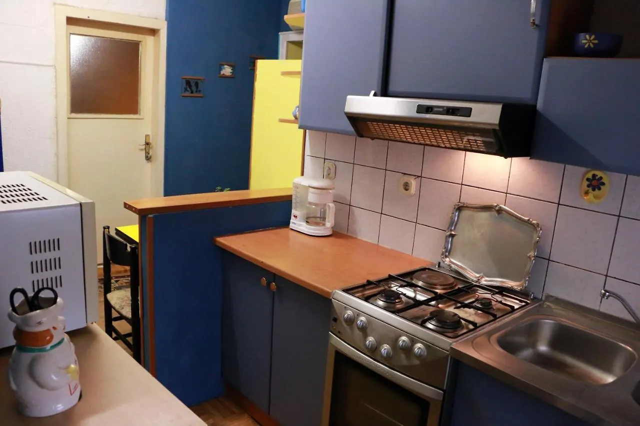 Apartments With Wifi Pula - 12944